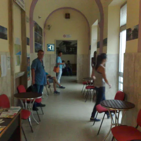 La Stazione بيت شباب ألبا أدرياتيكا